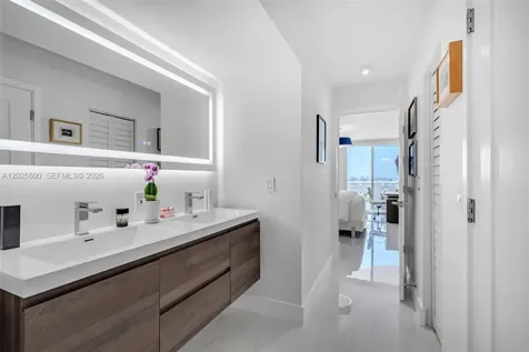 6301 Collins Avenue Miami Beach FL 33141