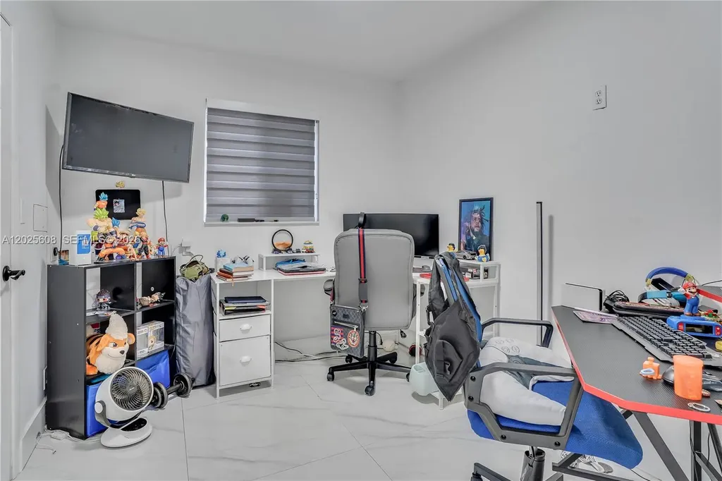 6661 Douglas Street Hollywood FL 33024