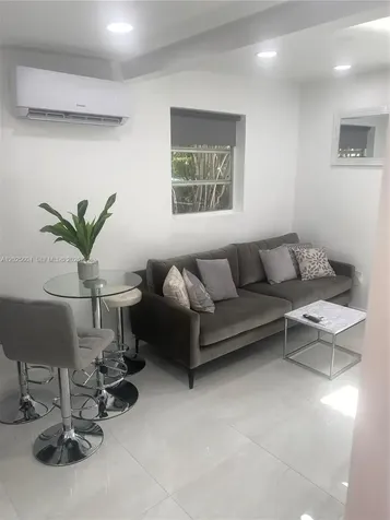 1710 Michigan Avenue Miami Beach FL 33139