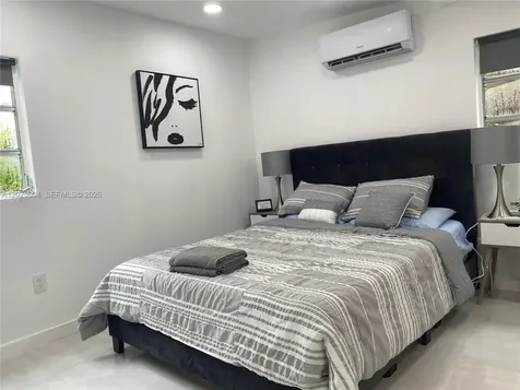 1710 Michigan Avenue Miami Beach FL 33139