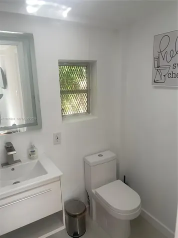 1710 Michigan Avenue Miami Beach FL 33139