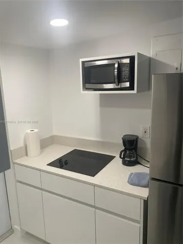 1710 Michigan Avenue Miami Beach FL 33139