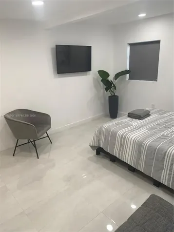 1710 Michigan Avenue Miami Beach FL 33139