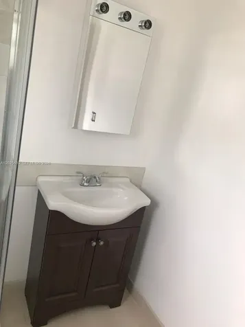 Miami FL 33135