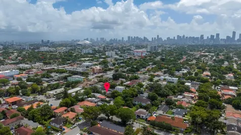 Miami FL 33135