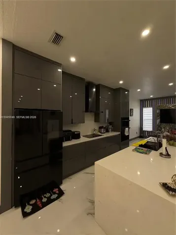 1860 SE 18th Terrace Homestead FL 33035