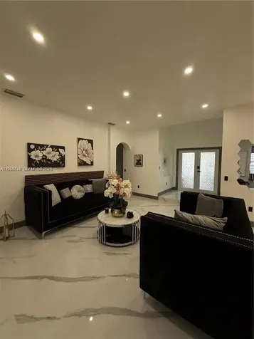 1860 SE 18th Terrace Homestead FL 33035