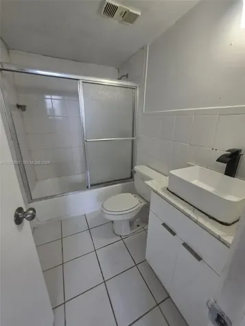 5050 NW 7th Street Miami FL 33126