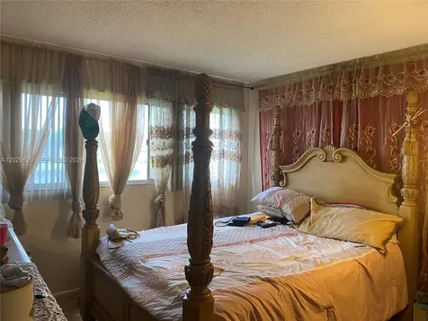 850 SW 138th Avenue Pembroke Pines FL 33027