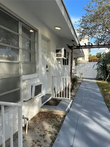 1019 NE 17th Terrace Fort Lauderdale FL 33304