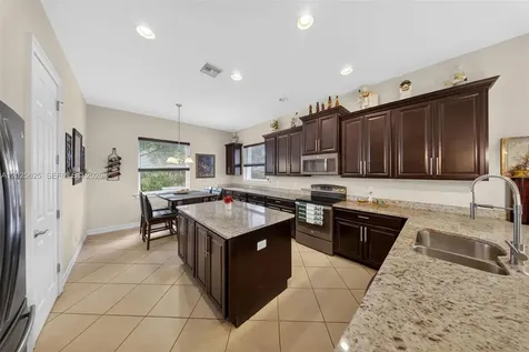 North Fort Myers FL 33903