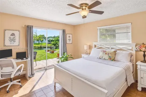 9231 SW 16th Street Miami FL 33165