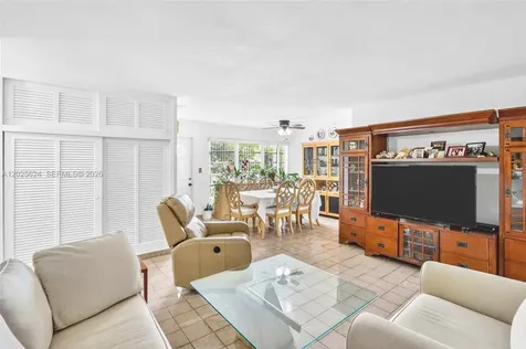 9231 SW 16th Street Miami FL 33165