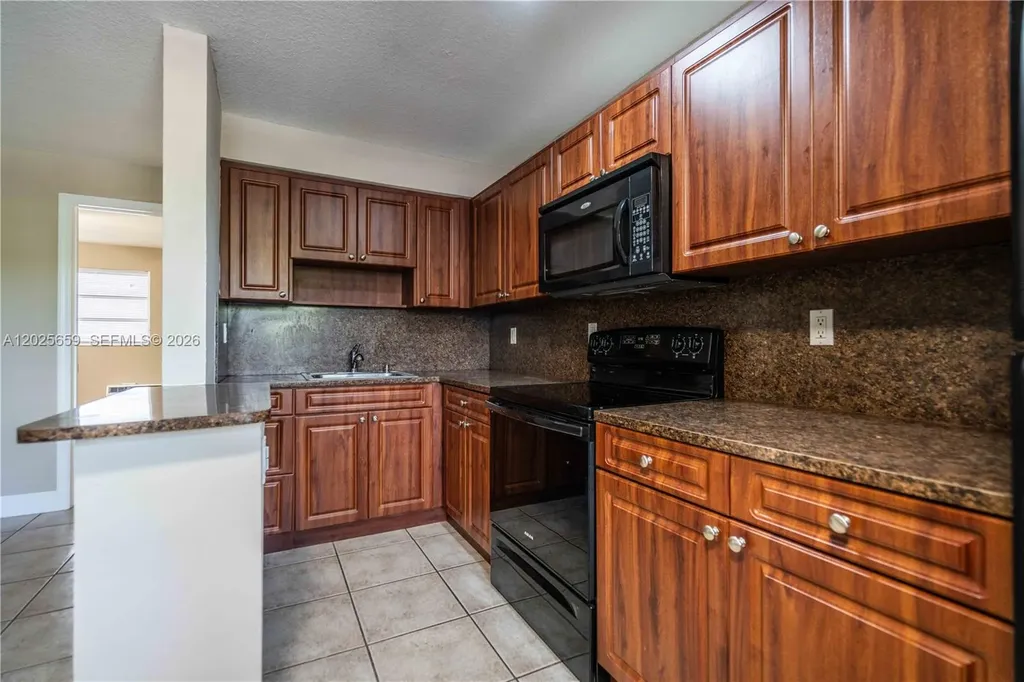 715 NE 6th Street Fort Lauderdale FL 33304
