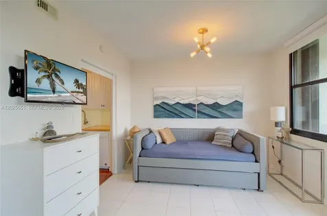 181 Crandon Boulevard Key Biscayne FL 33149