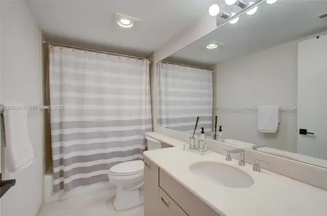 181 Crandon Boulevard Key Biscayne FL 33149