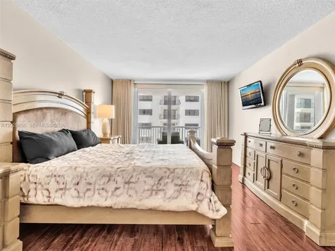 5401 Collins Avenue Miami Beach FL 33140