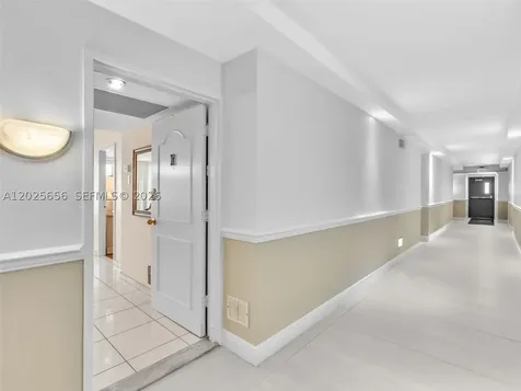 5401 Collins Avenue Miami Beach FL 33140