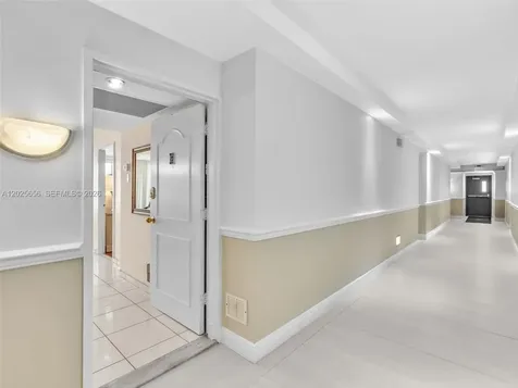 5401 Collins Avenue Miami Beach FL 33140