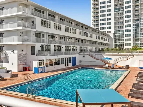5401 Collins Avenue Miami Beach FL 33140