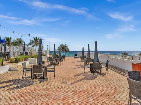 5401 Collins Avenue Miami Beach FL 33140