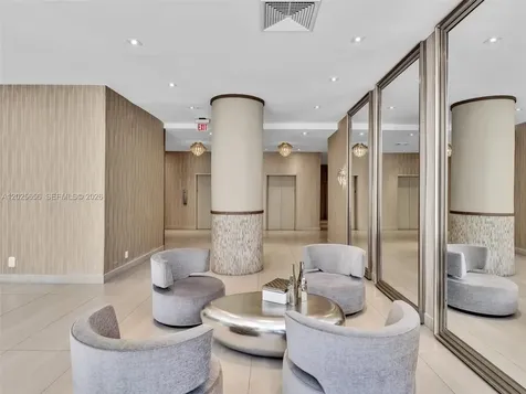 5401 Collins Avenue Miami Beach FL 33140