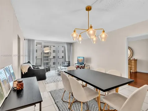 5401 Collins Avenue Miami Beach FL 33140