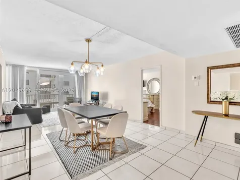 5401 Collins Avenue Miami Beach FL 33140