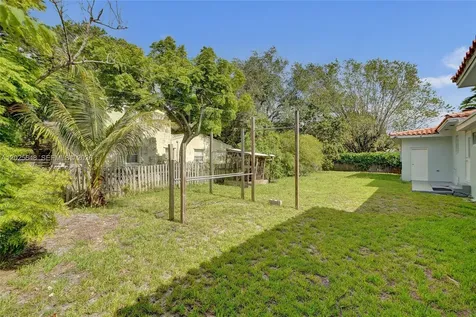 2300 SW 22nd Avenue Miami FL 33145