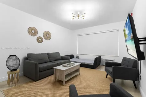 301 86th Street Miami Beach FL 33141
