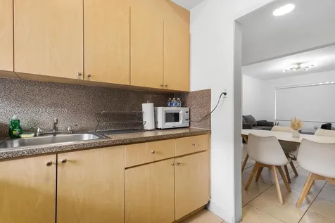 301 86th Street Miami Beach FL 33141
