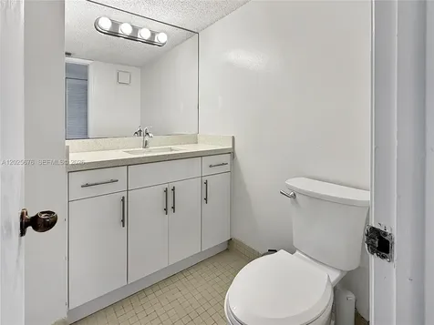 9735 NW 52nd Street Doral FL 33178