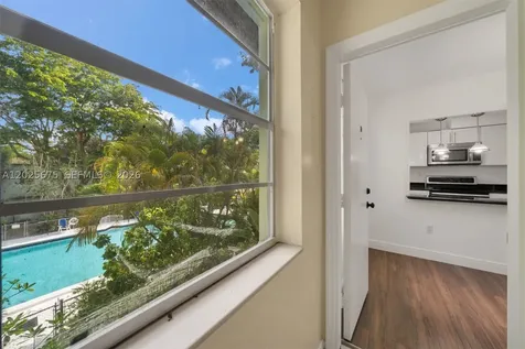 5605 SW 80th Street Miami FL 33143