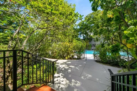 5605 SW 80th Street Miami FL 33143