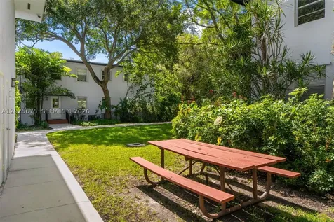 5605 SW 80th Street Miami FL 33143