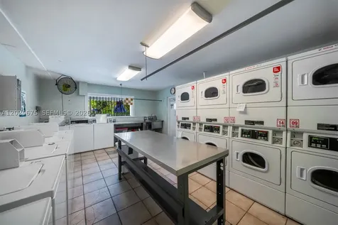 5605 SW 80th Street Miami FL 33143