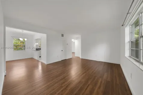 5605 SW 80th Street Miami FL 33143