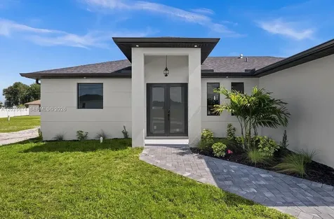 1805 NW 12th Cape Coral FL 33993