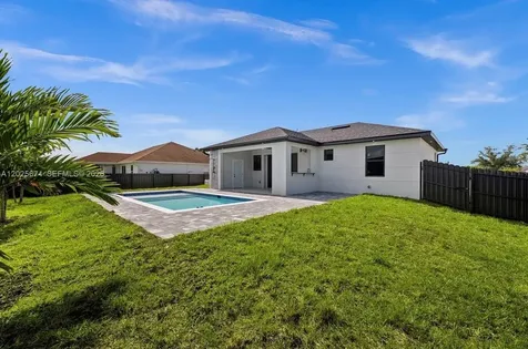 1805 NW 12th Cape Coral FL 33993