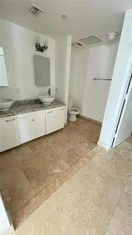 350 S Miami Avenue Miami FL 33130