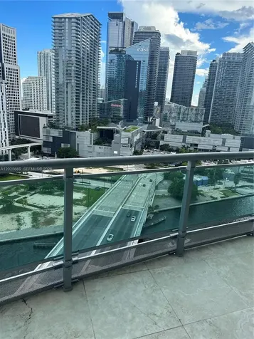 350 S Miami Avenue Miami FL 33130