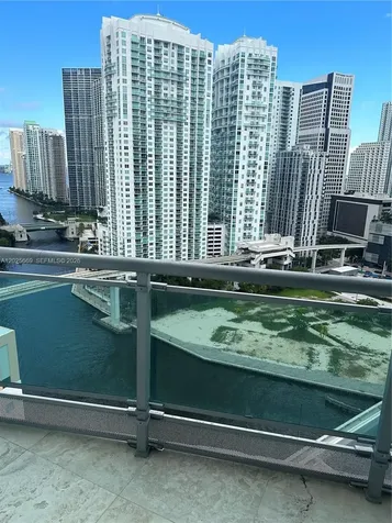 350 S Miami Avenue Miami FL 33130