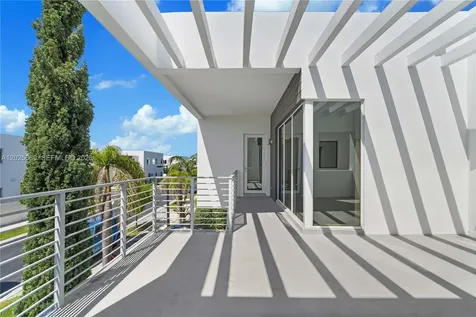 9915 NW 75th Street Doral FL 33178