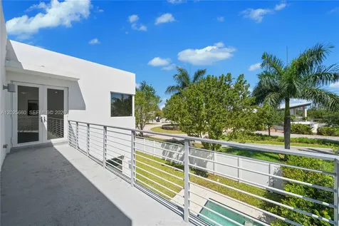 9915 NW 75th Street Doral FL 33178