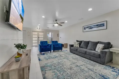 9501 E Palmetto Club Lane E Palmetto Bay FL 33157