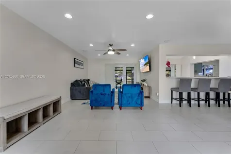 9501 E Palmetto Club Lane E Palmetto Bay FL 33157