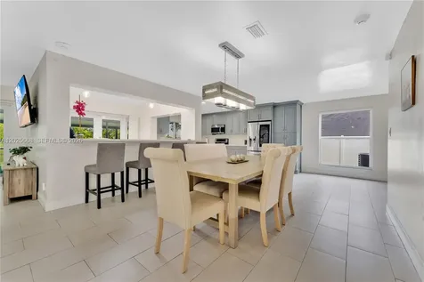 9501 E Palmetto Club Lane E Palmetto Bay FL 33157
