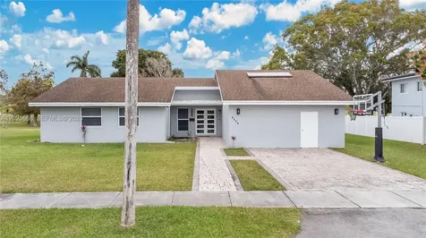 9501 E Palmetto Club Lane E Palmetto Bay FL 33157