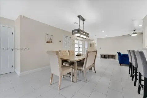 9501 E Palmetto Club Lane E Palmetto Bay FL 33157