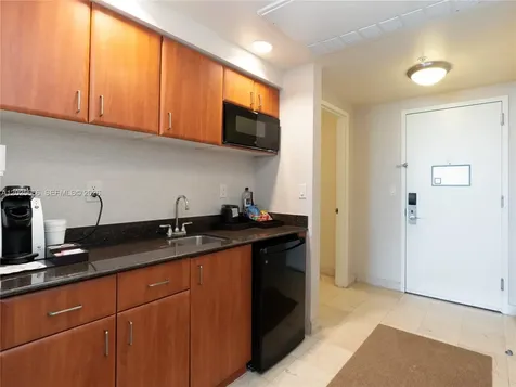 18001 Collins Avenue Sunny Isles Beach FL 33160